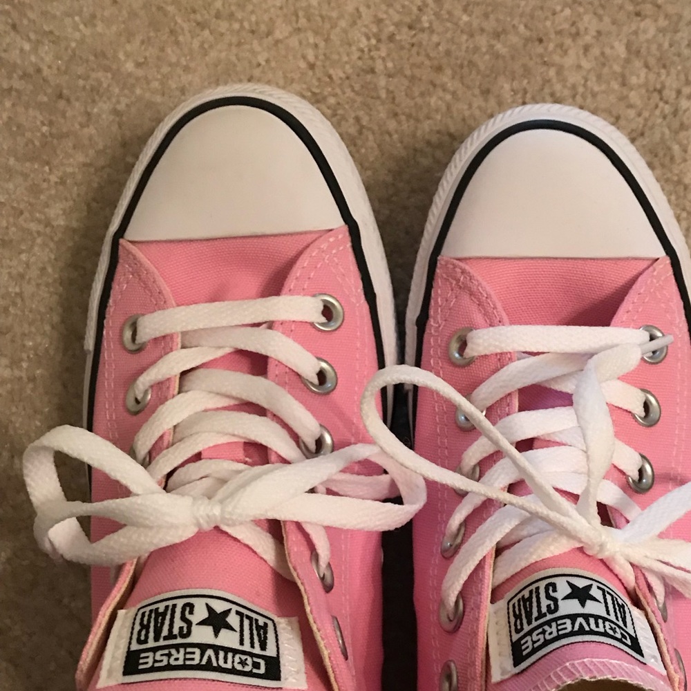 Women’s converse